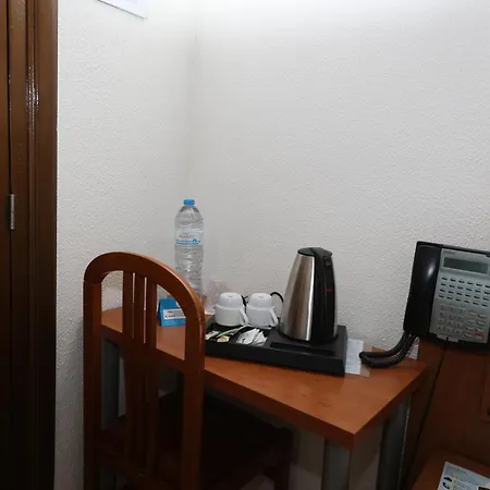 Pensao Praca Da Figueira 3*