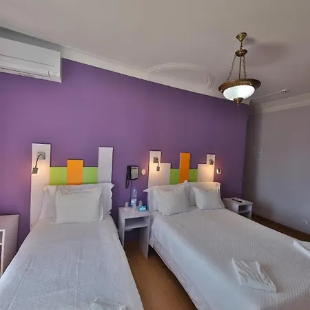 Gasthuis Pensao Praca Da Figueira 3*
