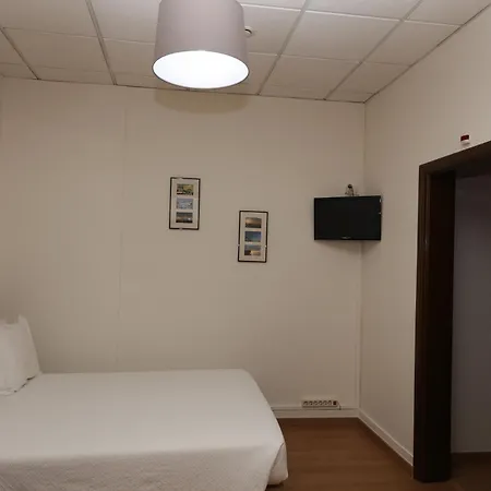 Pensao Praca Da Figueira 3*