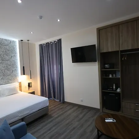 Pensao Praca Da Figueira Guest house