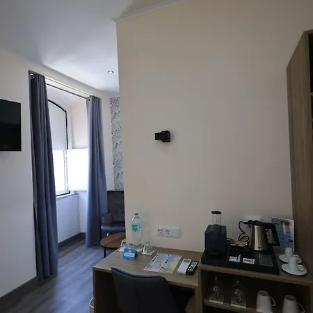 Affittacamere Pensao Praca Da Figueira 3*