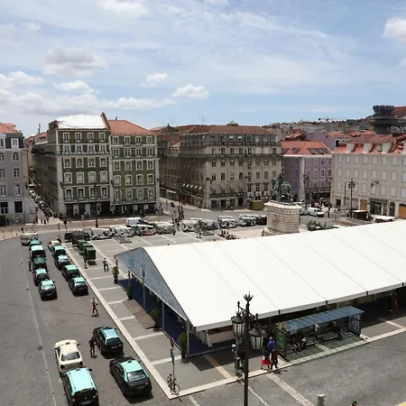 Gasthof Pensao Praca Da Figueira 3*