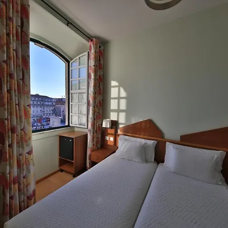Guest house Pensao Praca Da Figueira Lisbon