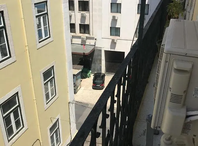 Pensionat Pensao Praca Da Figueira 3*