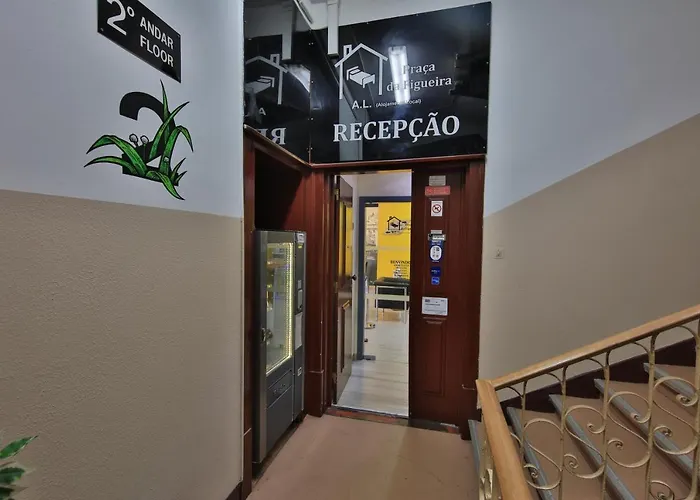 Gasthuis Pensao Praca Da Figueira 3*