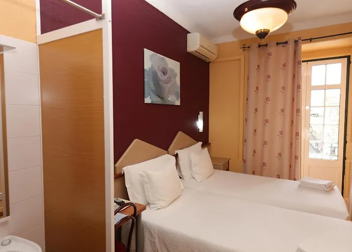 Pensao Praca Da Figueira 3*